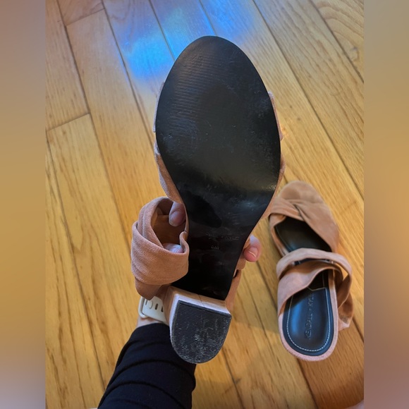 Kendal + Kylie pink suede sandal heels - Picture 2 of 10